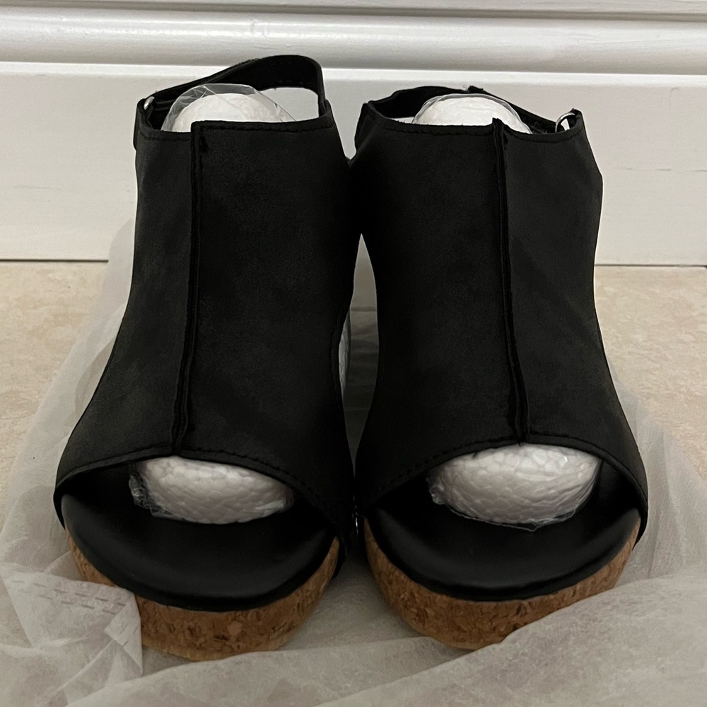 Black Tinstree wedges